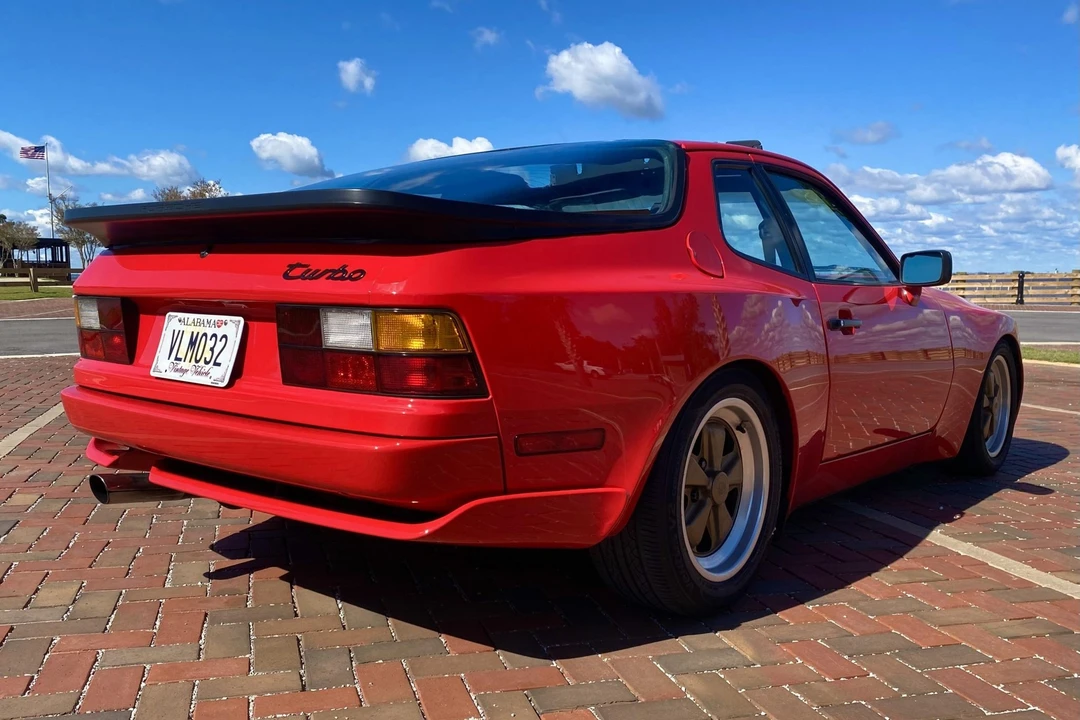 1986 Porsche 944 Turbo - Image 10 of 31