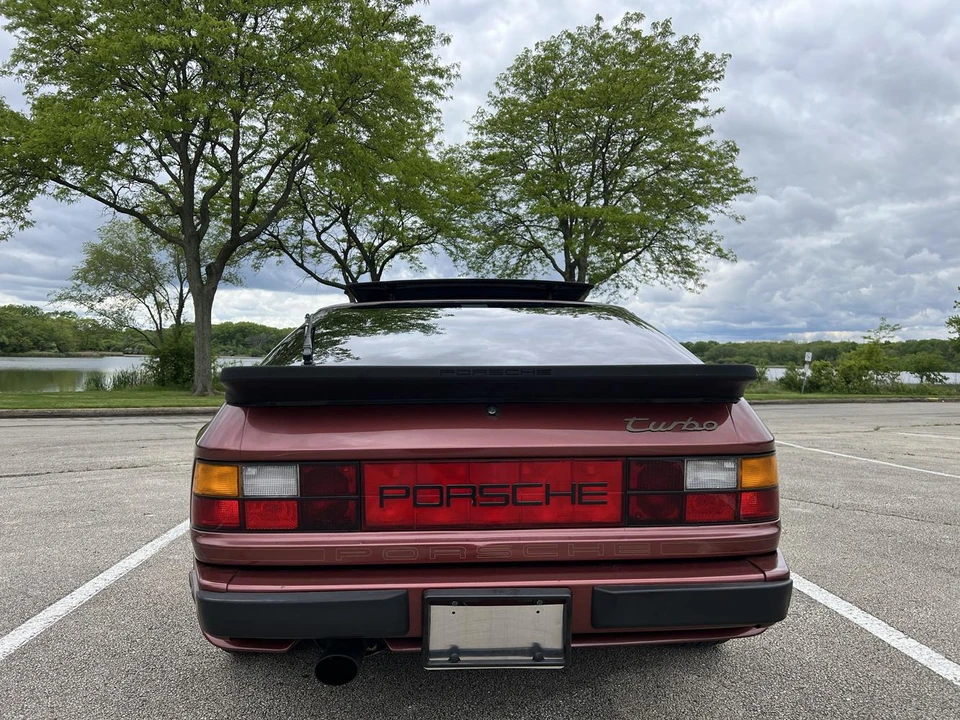 1986 Porsche 944 Turbo - Image 27 of 31
