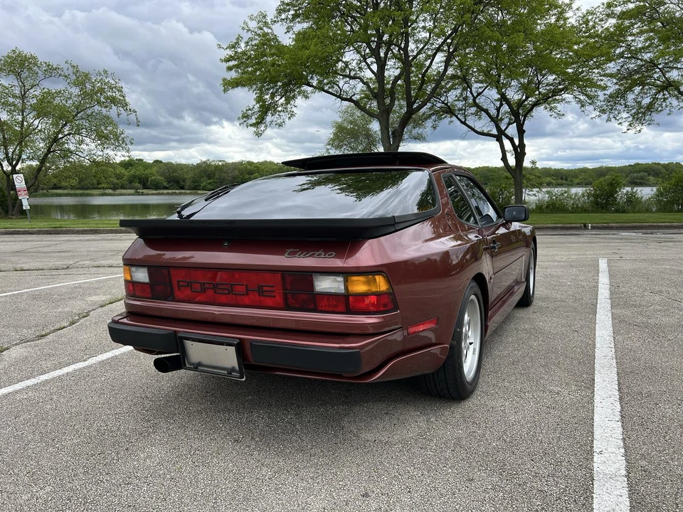 1986 Porsche 944 Turbo - Image 28 of 31