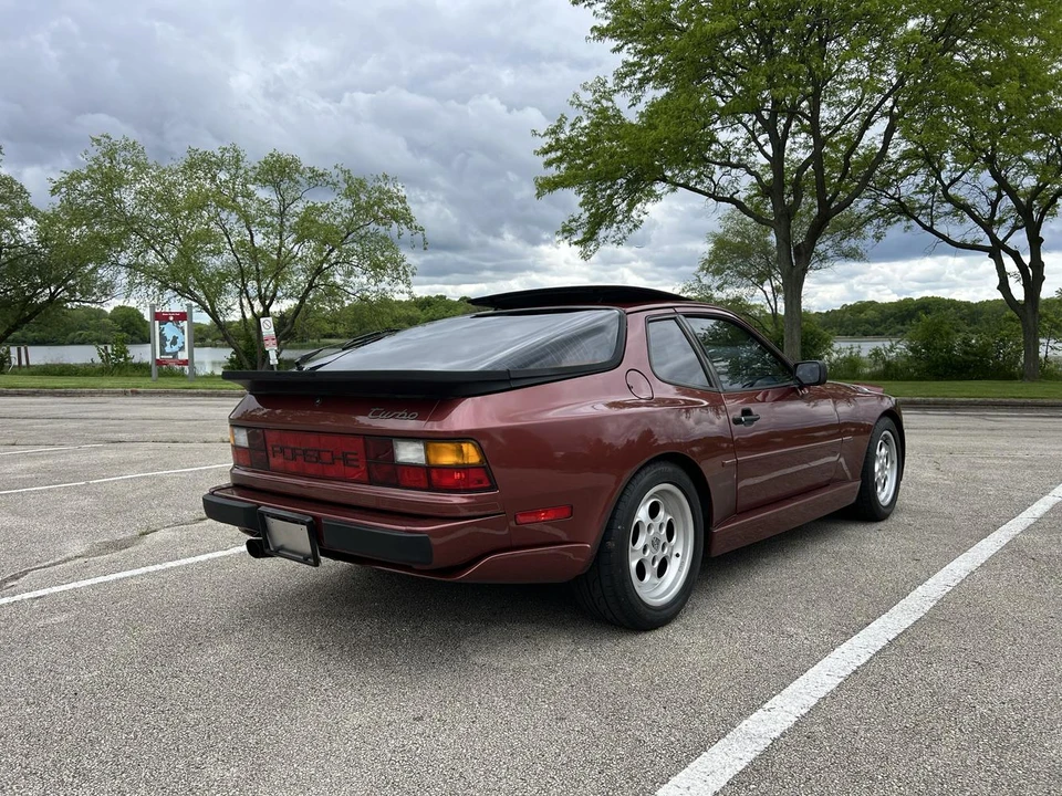 1986 Porsche 944 Turbo - Image 29 of 31