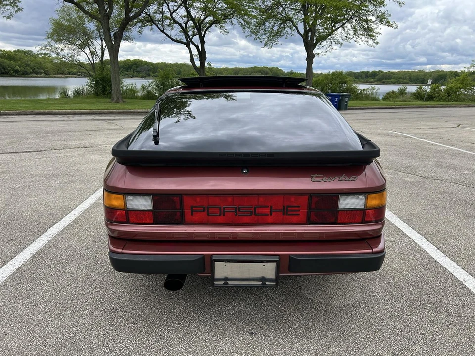 1986 Porsche 944 Turbo - Image 25 of 31