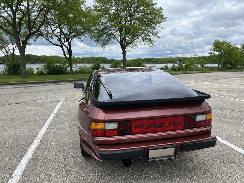 1986 Porsche 944 Turbo - Image 23 of 31