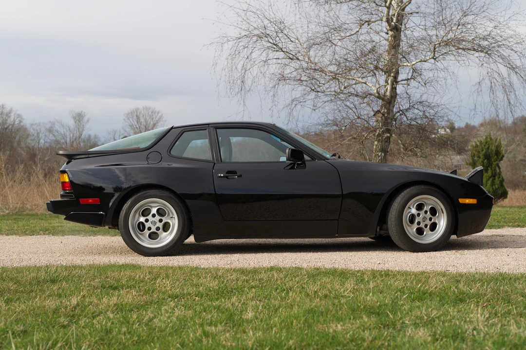 1986 Porsche 944 Turbo - Image 19 of 31
