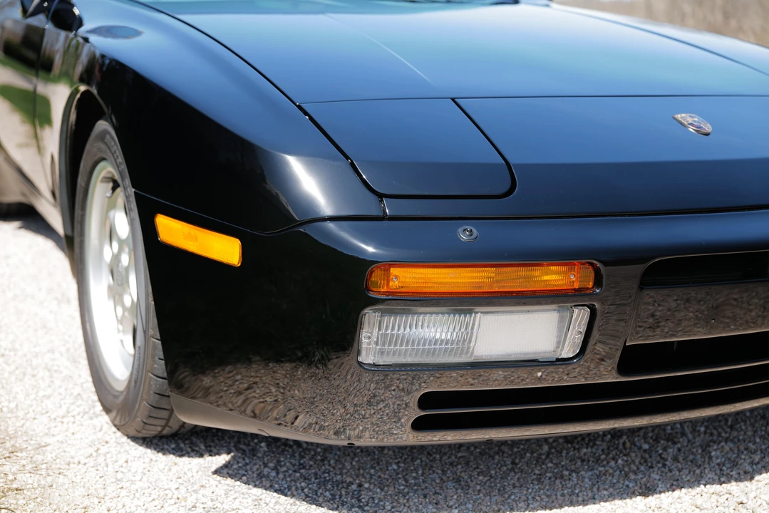 1986 Porsche 944 Turbo - Image 24 of 31