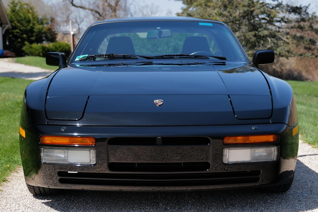 1986 Porsche 944 Turbo - Image 2 of 31