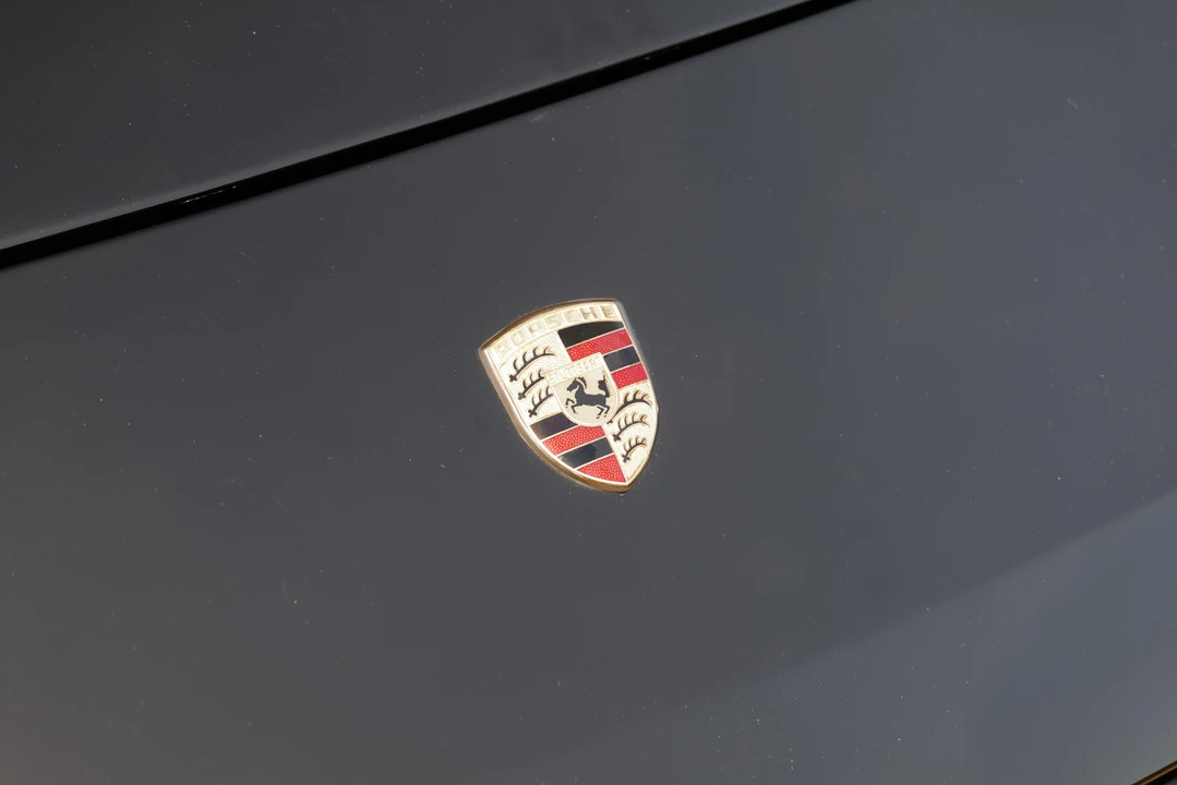 1986 Porsche 944 Turbo - Image 25 of 31