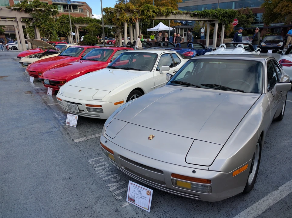 1986 Porsche 944 Turbo - Image 16 of 31