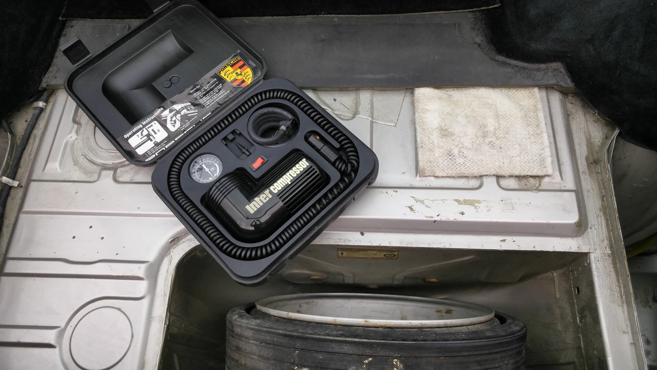 1986 Porsche 944 Turbo - Image 31 of 31