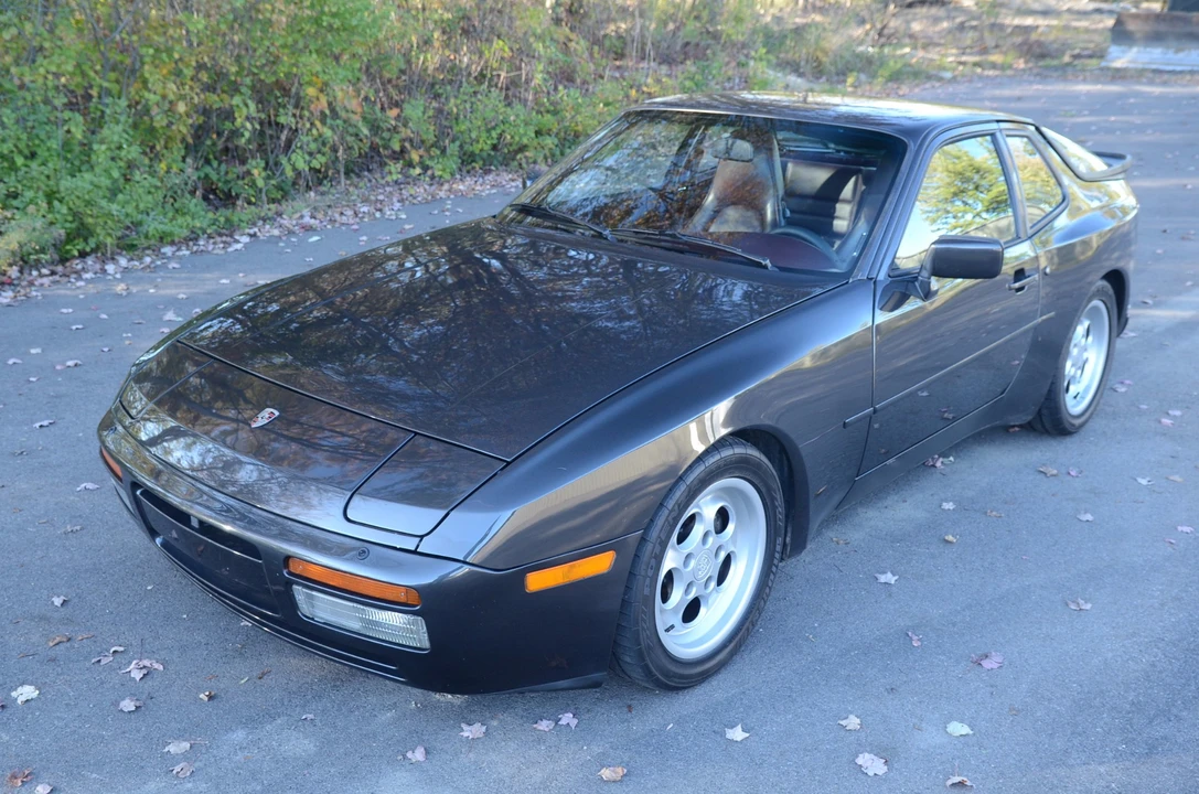 1986 Porsche 944 Turbo - Image 14 of 31