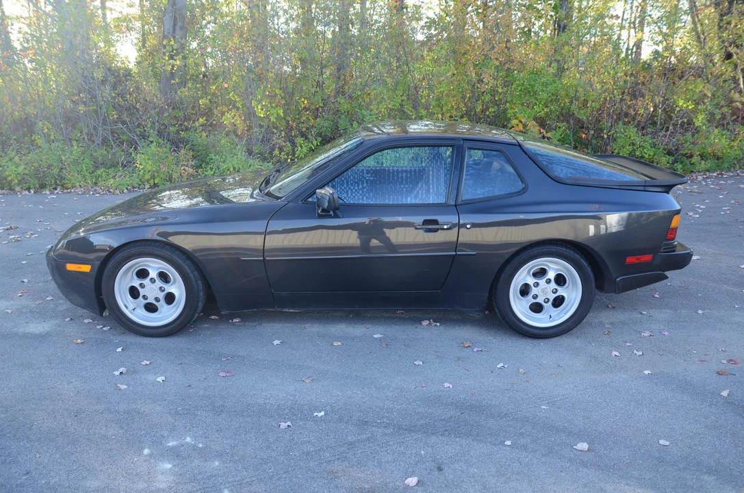 1986 Porsche 944 Turbo - Image 12 of 31