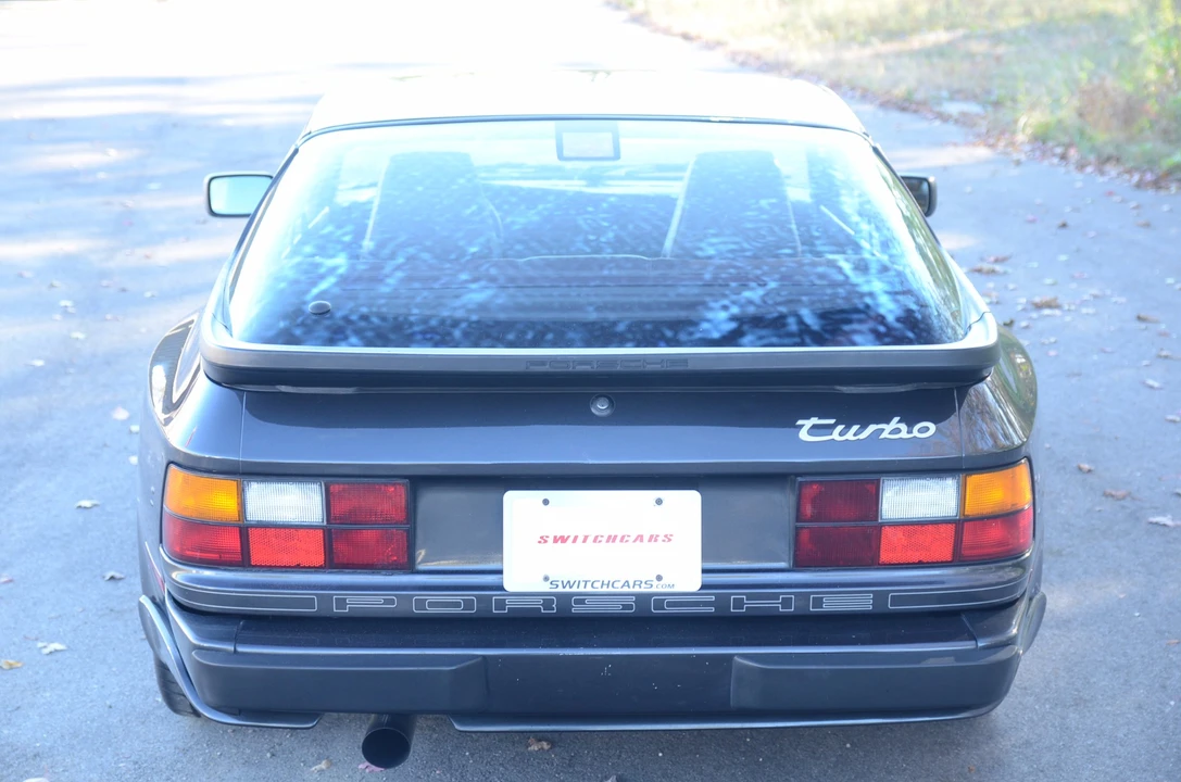 1986 Porsche 944 Turbo - Image 10 of 31