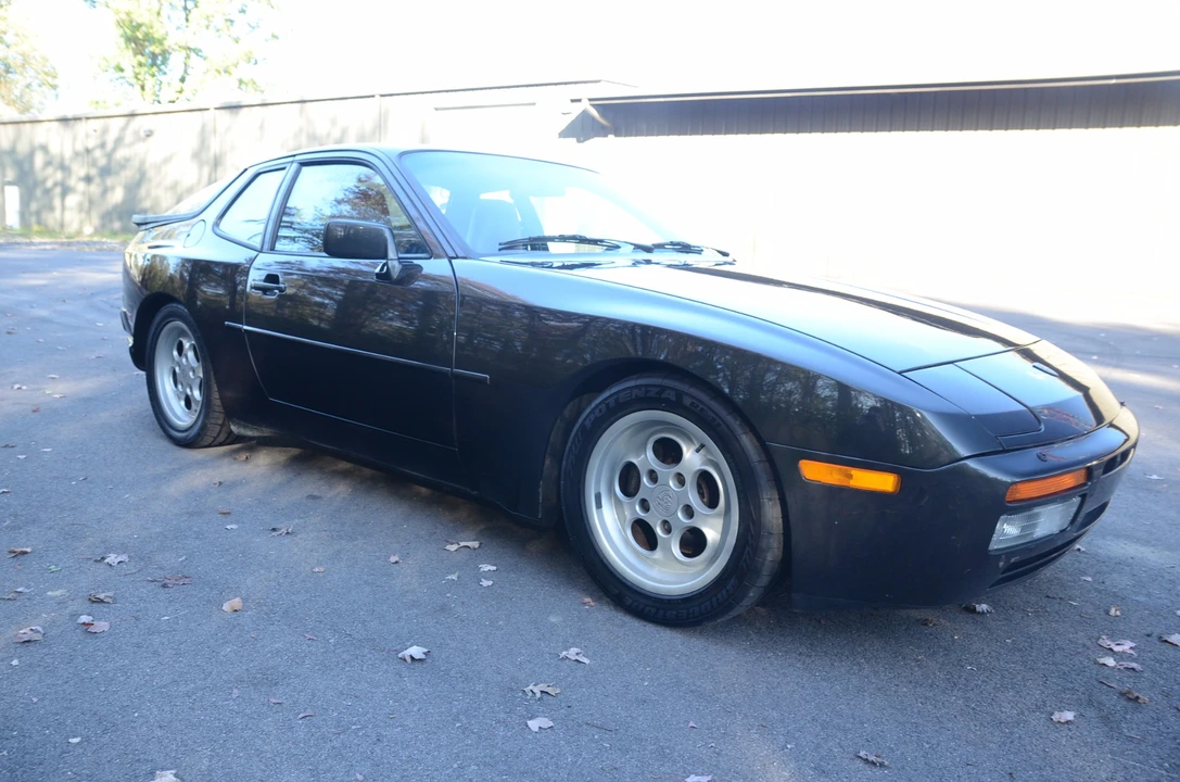 1986 Porsche 944 Turbo - Image 6 of 31