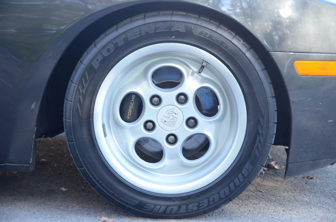1986 Porsche 944 Turbo - Image 22 of 31