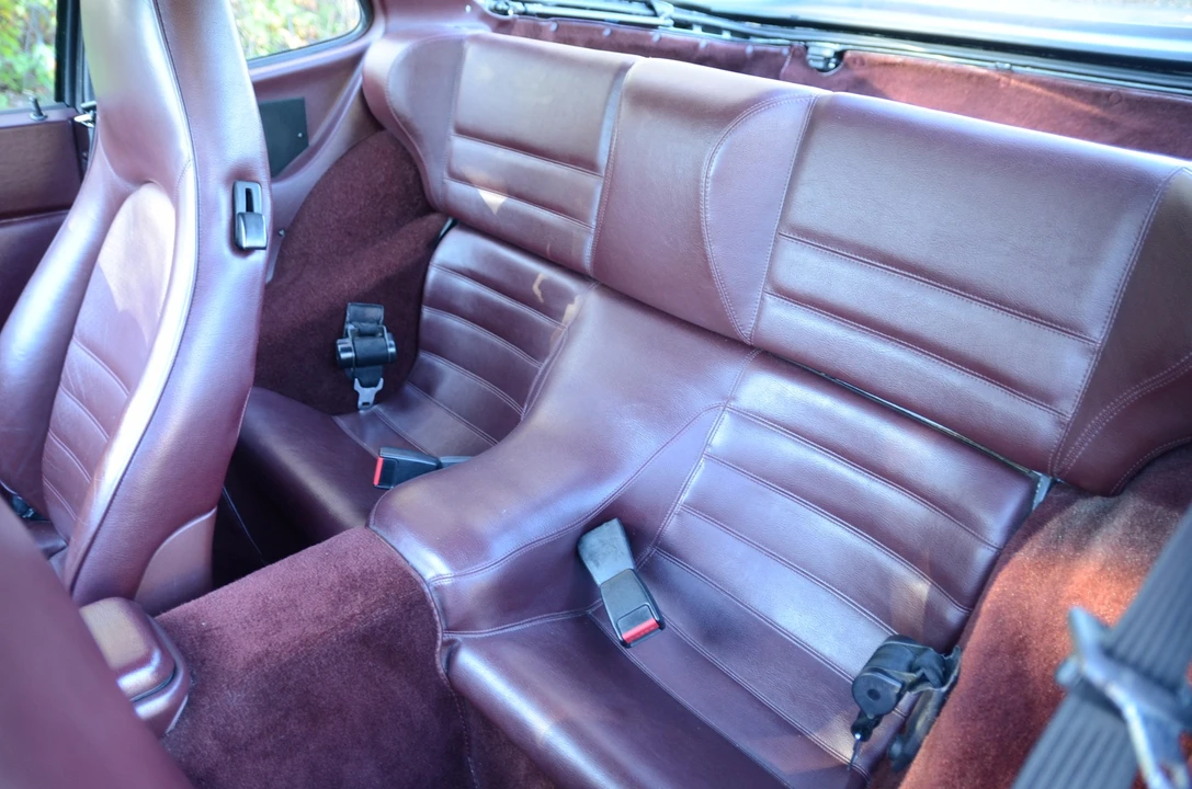 1986 Porsche 944 Turbo - Image 29 of 31