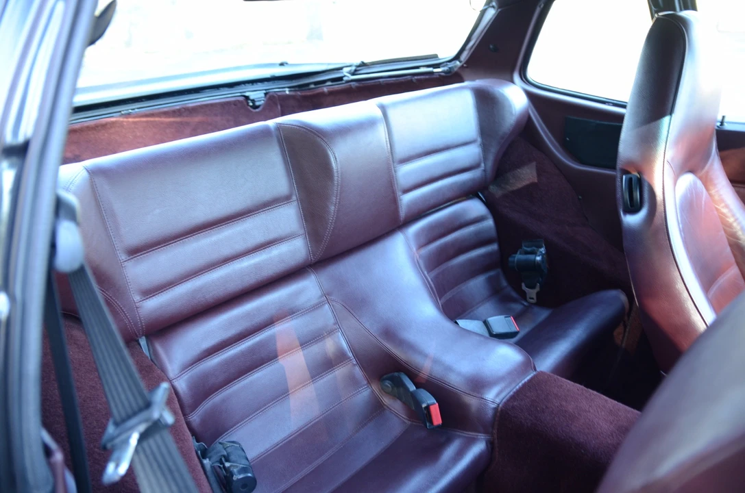 1986 Porsche 944 Turbo - Image 30 of 31