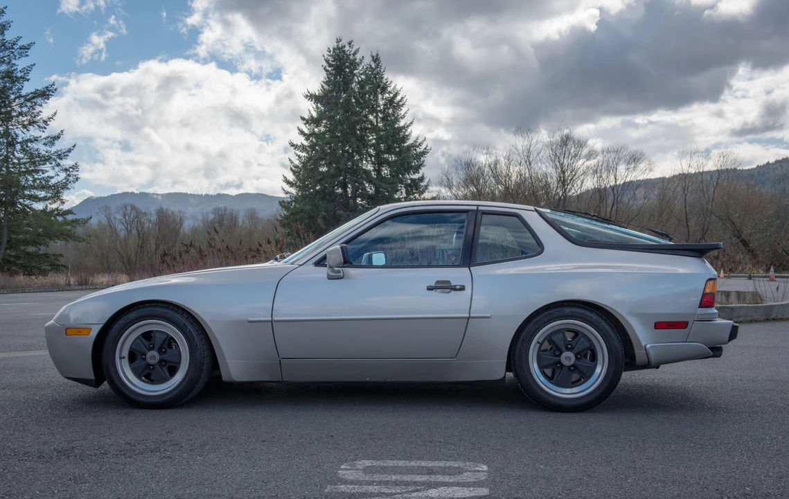 1986 Porsche 944 Turbo - Image 8 of 31