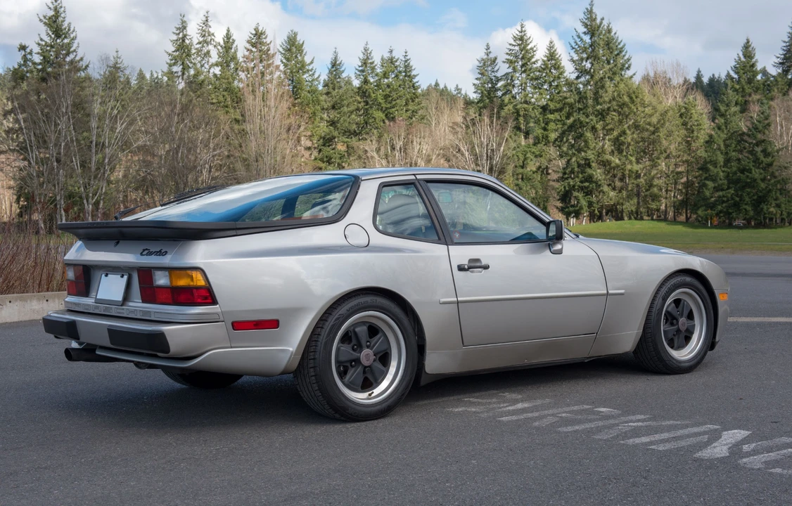 1986 Porsche 944 Turbo - Image 4 of 31