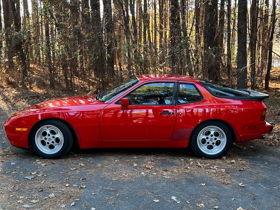 1986 Porsche 944 Turbo - Image 24 of 31