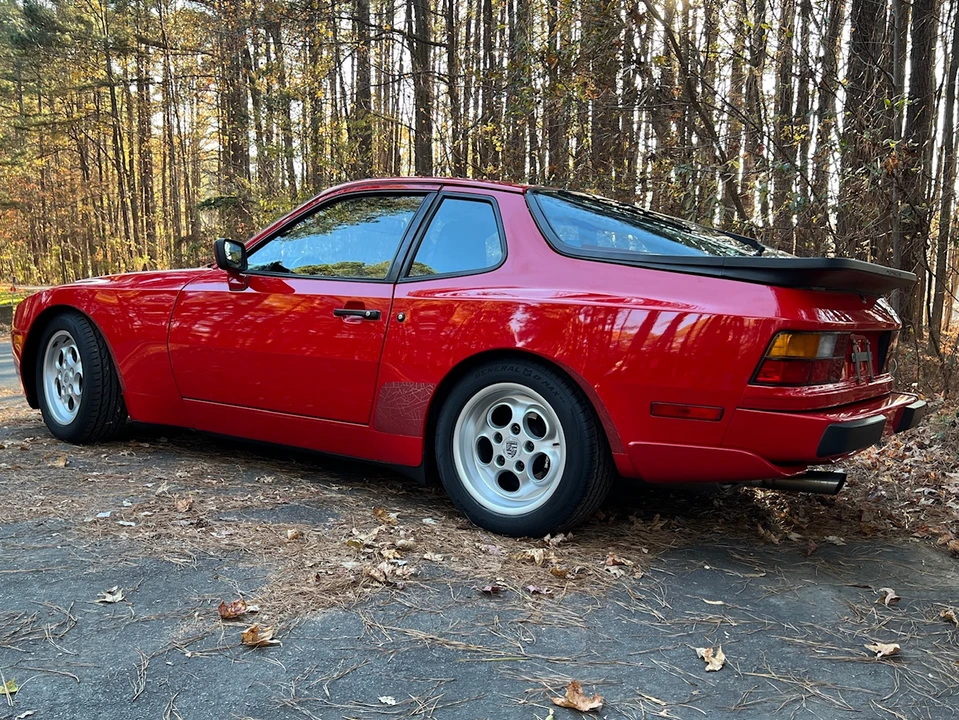 1986 Porsche 944 Turbo - Image 26 of 31