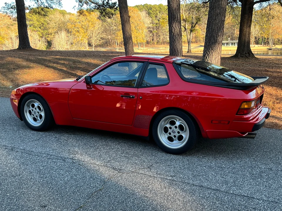 1986 Porsche 944 Turbo - Image 27 of 31