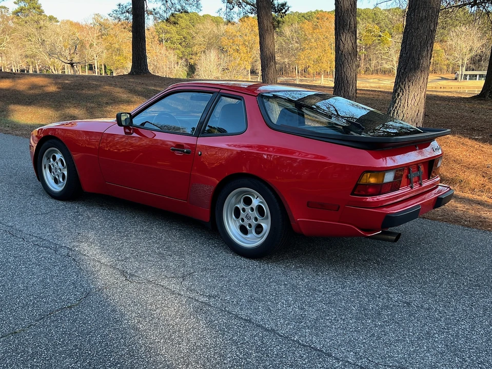 1986 Porsche 944 Turbo - Image 28 of 31