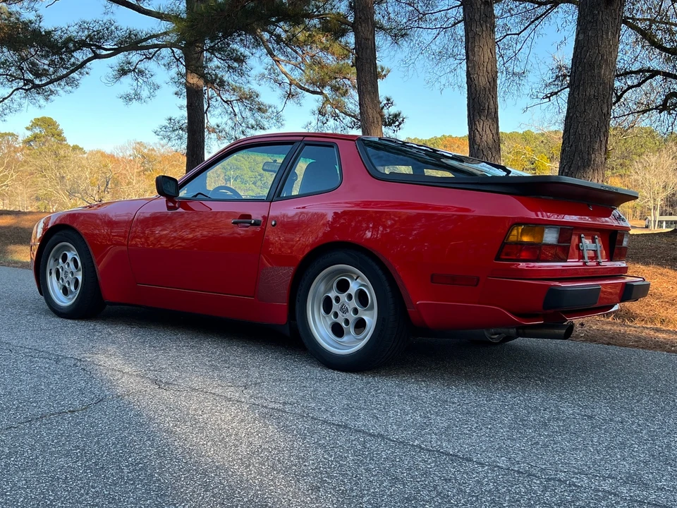1986 Porsche 944 Turbo - Image 30 of 31