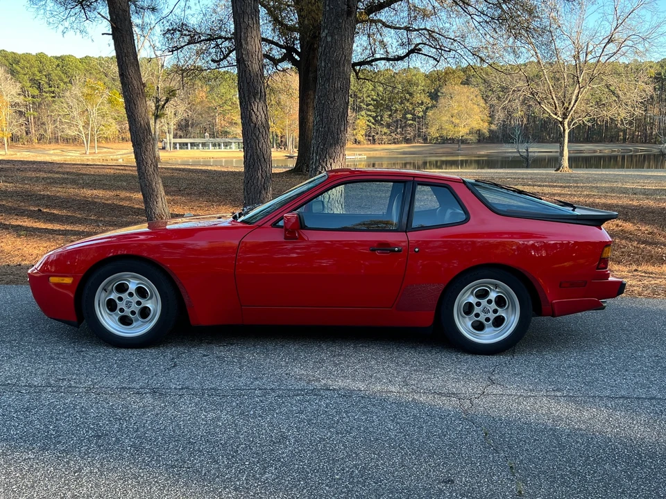 1986 Porsche 944 Turbo - Image 23 of 31