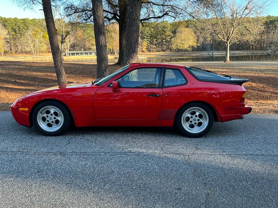 1986 Porsche 944 Turbo - Image 22 of 31