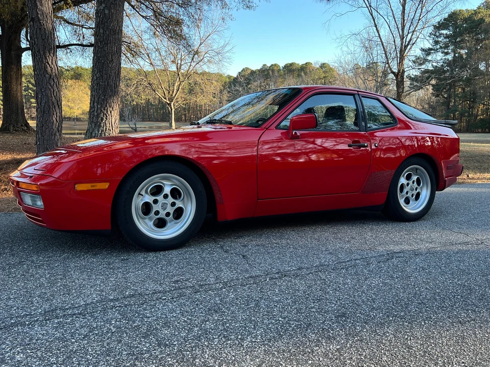 1986 Porsche 944 Turbo - Image 19 of 31