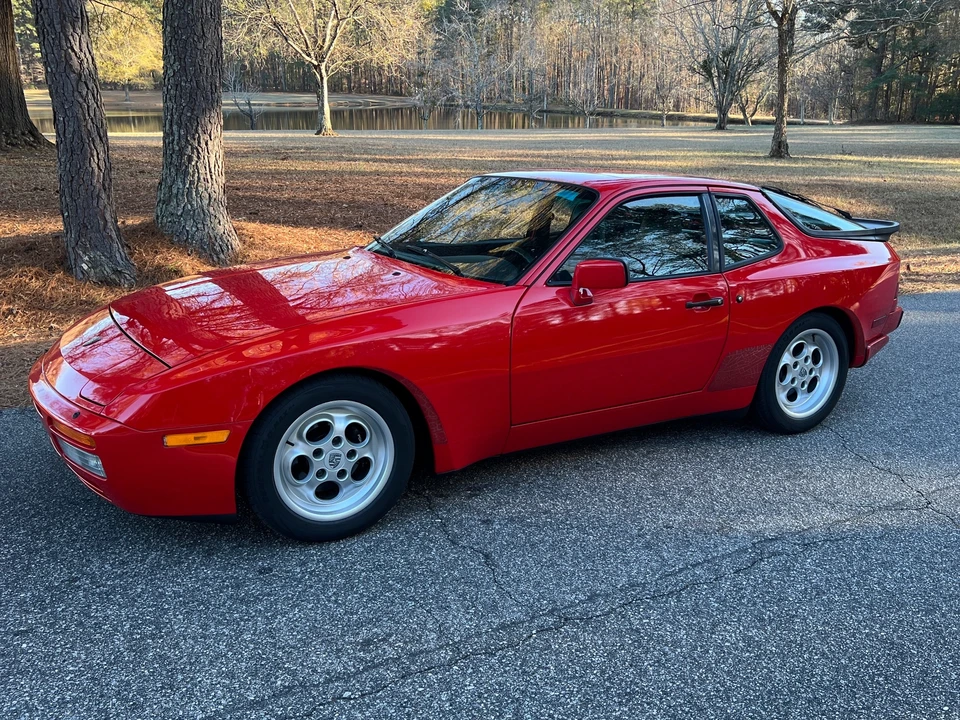 1986 Porsche 944 Turbo - Image 18 of 31