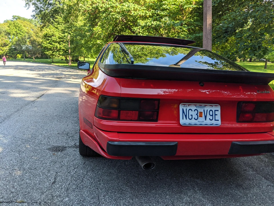 1986 Porsche 944 Turbo - Image 14 of 31