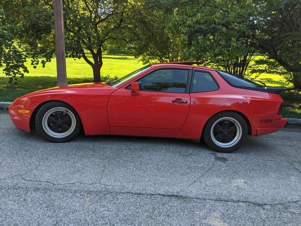 1986 Porsche 944 Turbo - Image 9 of 31