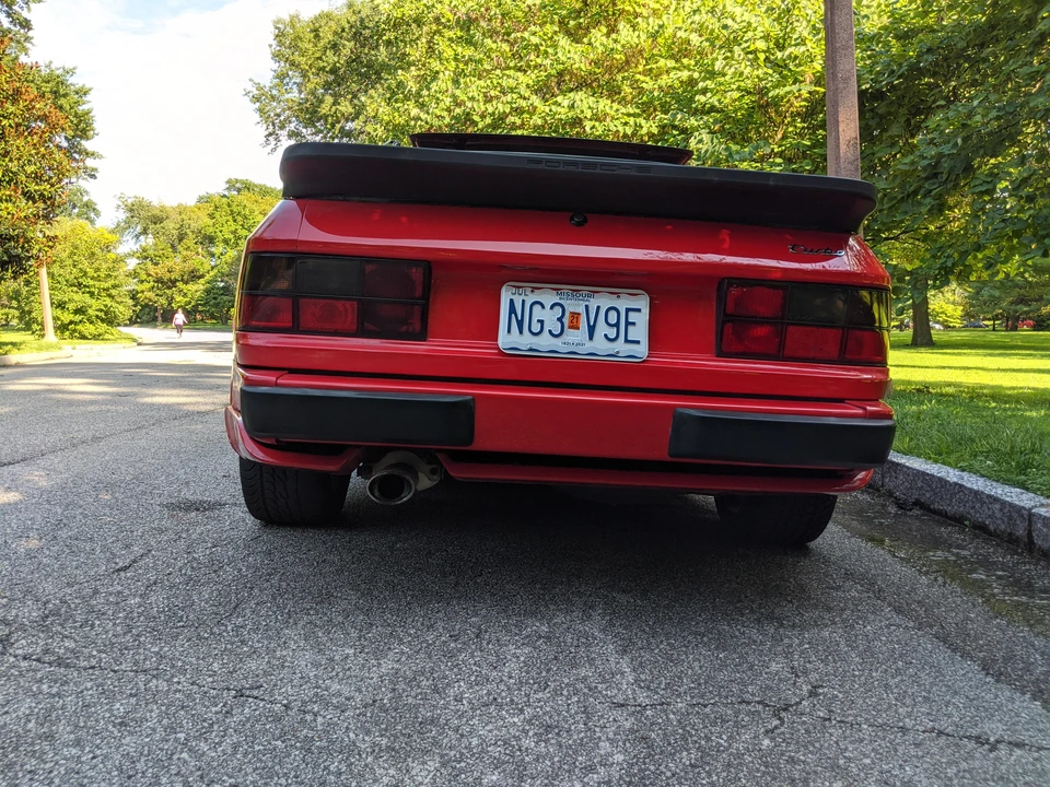 1986 Porsche 944 Turbo - Image 15 of 31