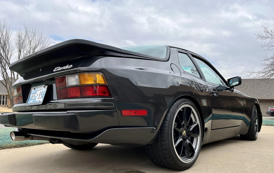 1986 Porsche 944 Turbo - Image 28 of 31
