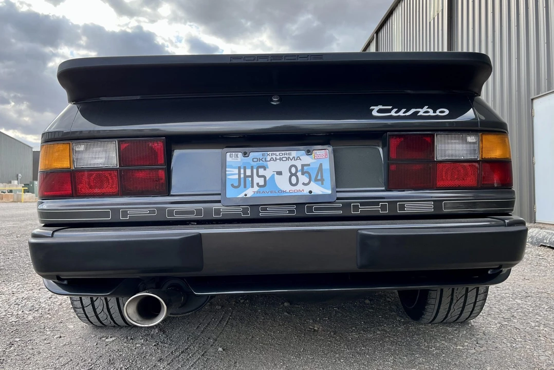 1986 Porsche 944 Turbo - Image 24 of 31