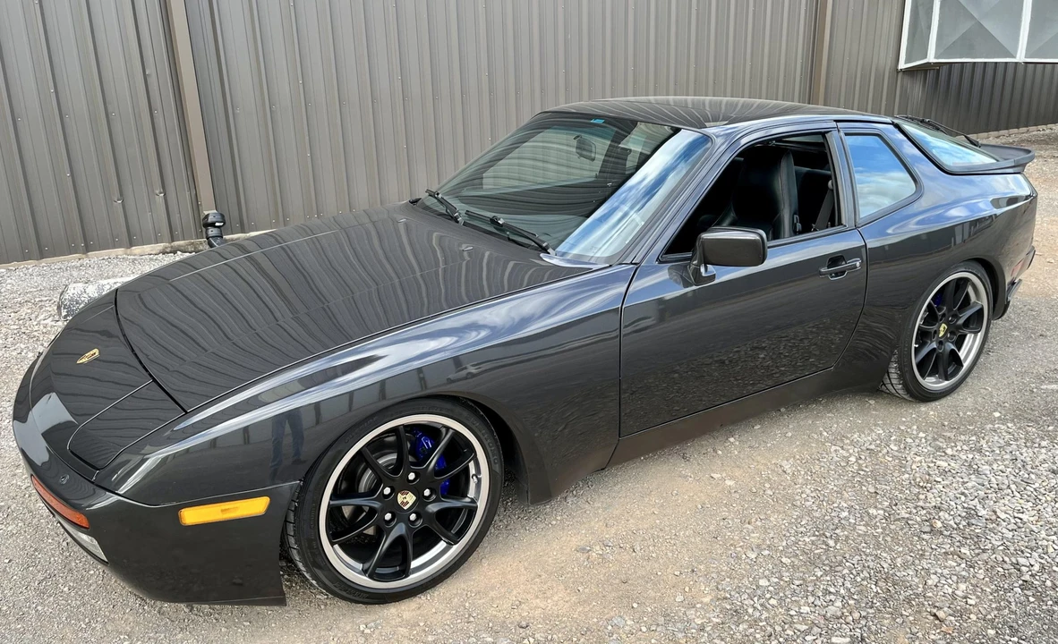 1986 Porsche 944 Turbo - Image 11 of 31