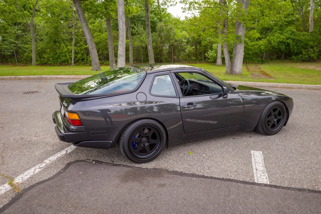 1986 Porsche 944 Turbo - Image 26 of 31
