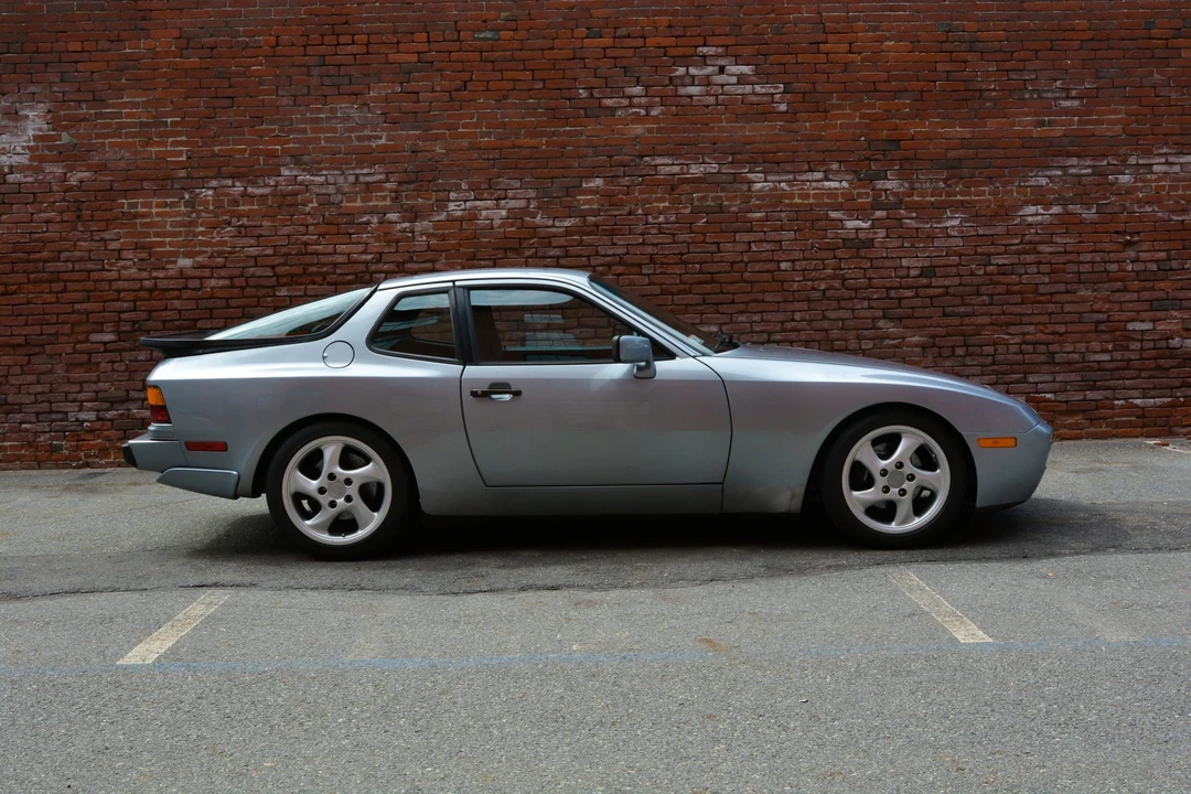 1986 Porsche 944 Turbo - Image 14 of 31