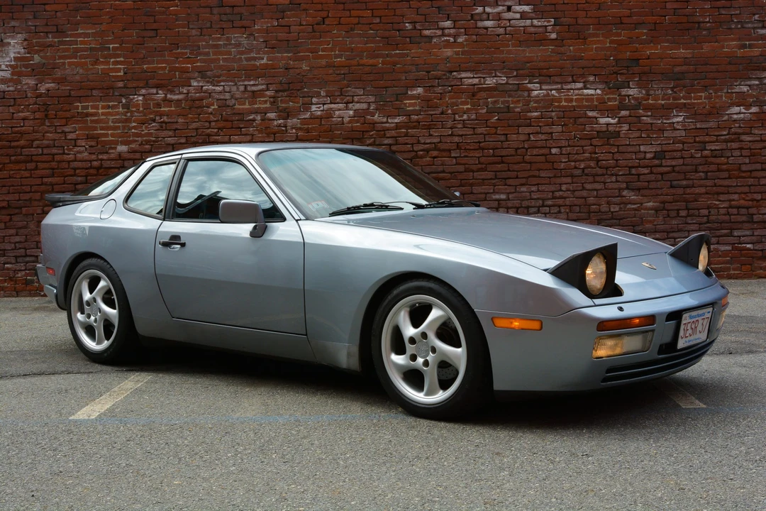 1986 Porsche 944 Turbo - Image 13 of 31