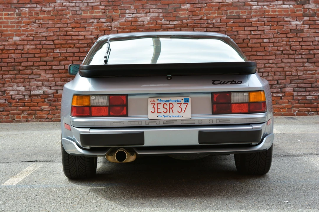 1986 Porsche 944 Turbo - Image 23 of 31