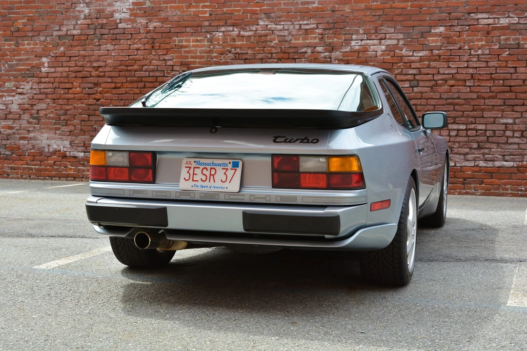 1986 Porsche 944 Turbo - Image 19 of 31