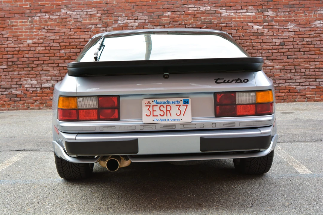 1986 Porsche 944 Turbo - Image 21 of 31
