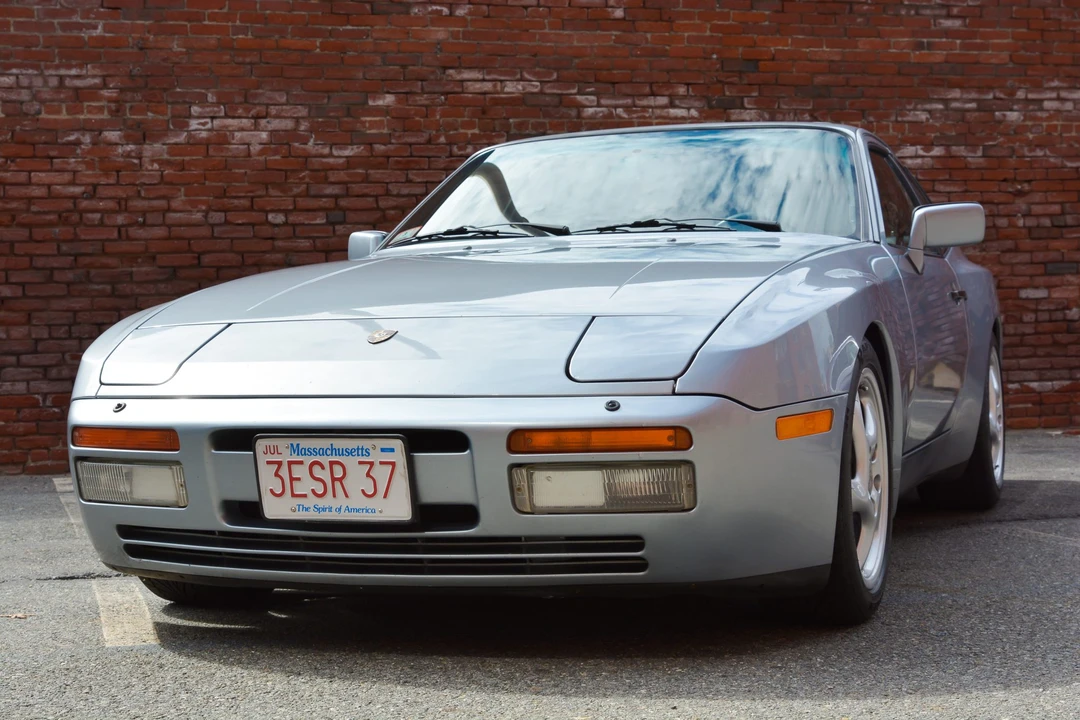 1986 Porsche 944 Turbo - Image 8 of 31