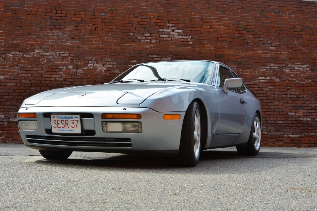1986 Porsche 944 Turbo - Image 6 of 31