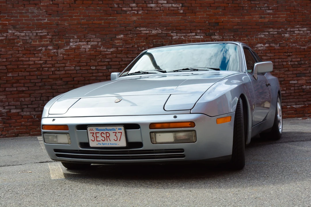 1986 Porsche 944 Turbo - Image 7 of 31