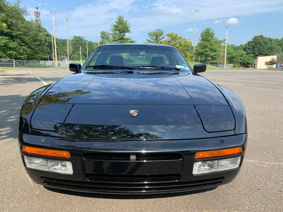 1986 Porsche 944 Turbo - Image 6 of 31