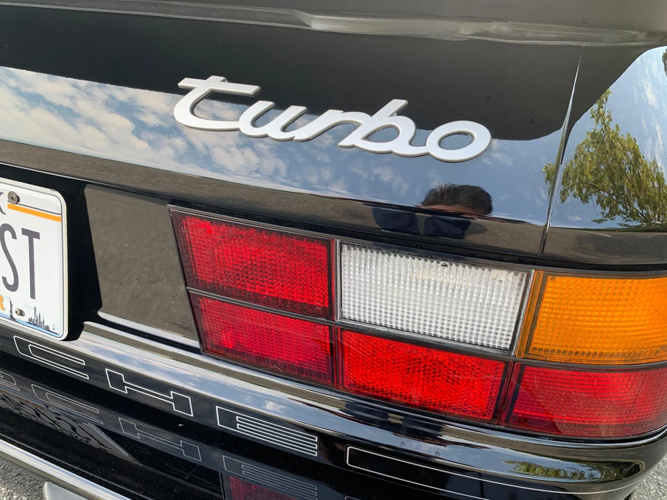 1986 Porsche 944 Turbo - Image 17 of 31