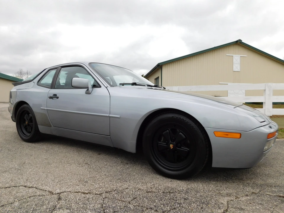 1986 Porsche 944 Turbo - Image 6 of 31
