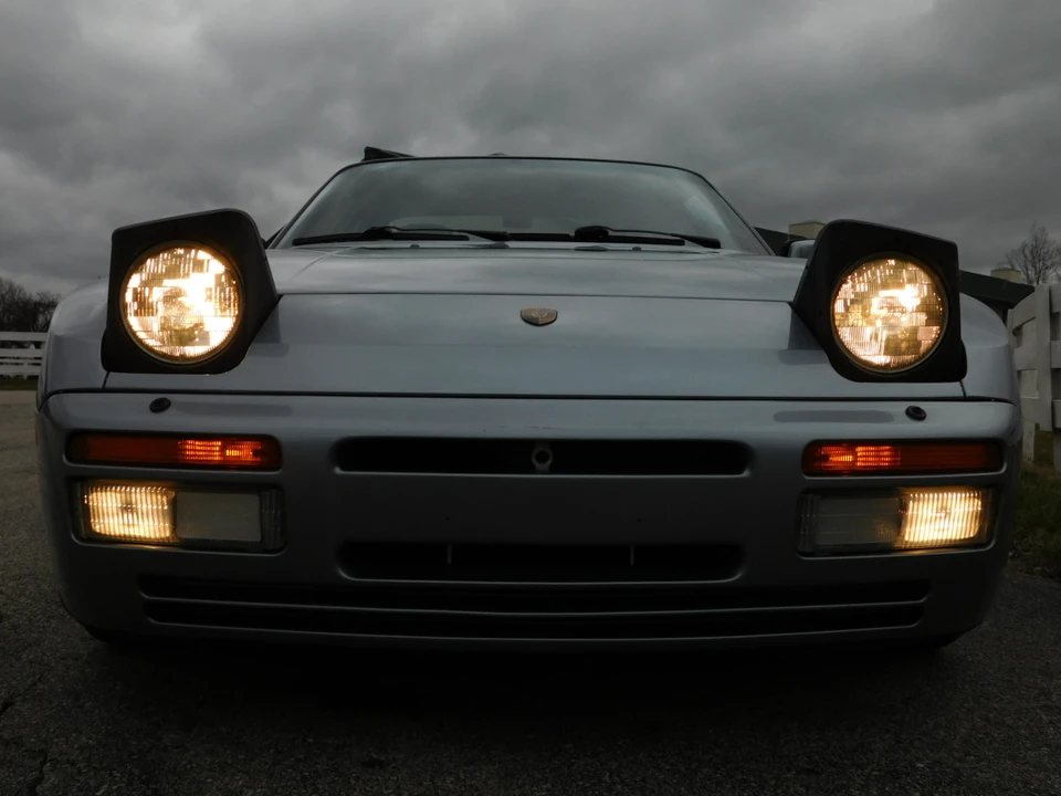 1986 Porsche 944 Turbo - Image 25 of 31