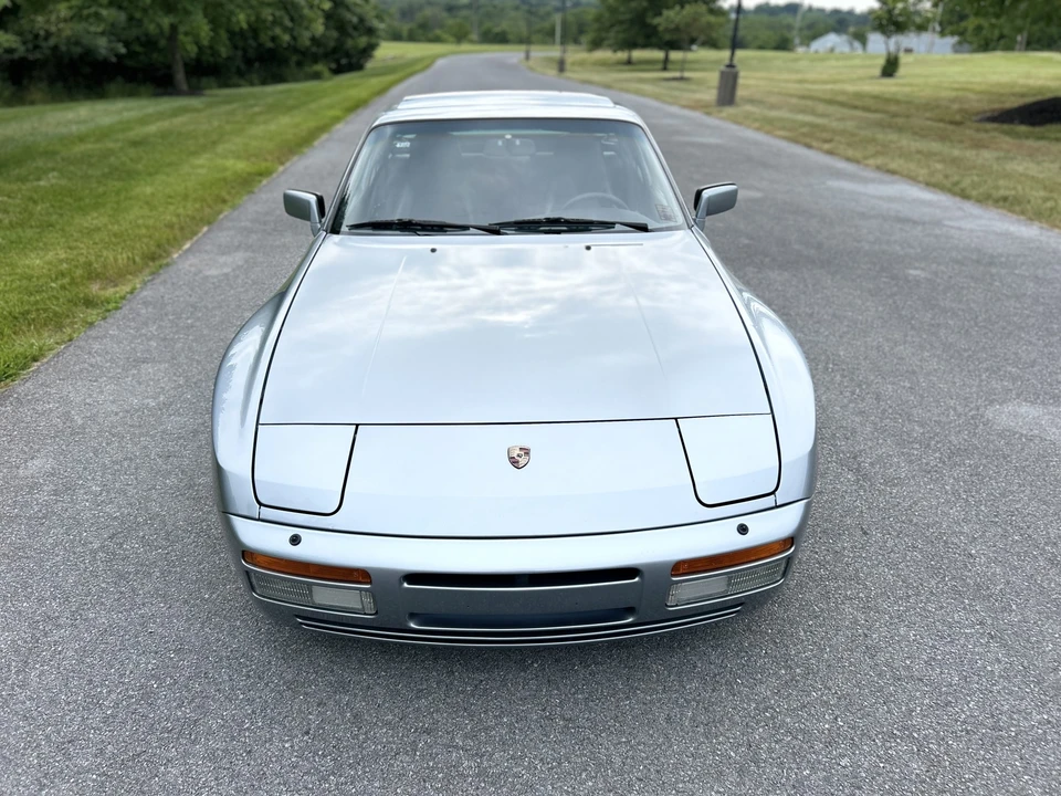 1986 Porsche 944 Turbo - Image 6 of 31